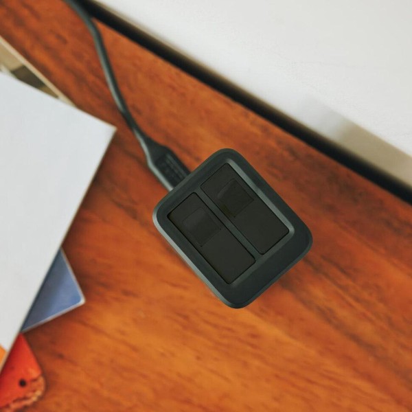 Зарядний пристрій + 2 акумулятора GoPro Dual Battery Charger + Battery 2 шт. Hero 13 (AEDBD-201-EU)