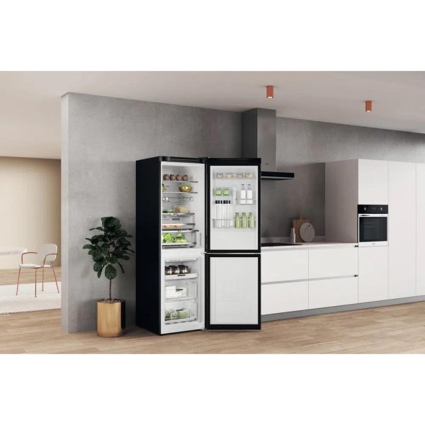 Холодильник з морозильною камерою Whirlpool W7X 83T KS 2