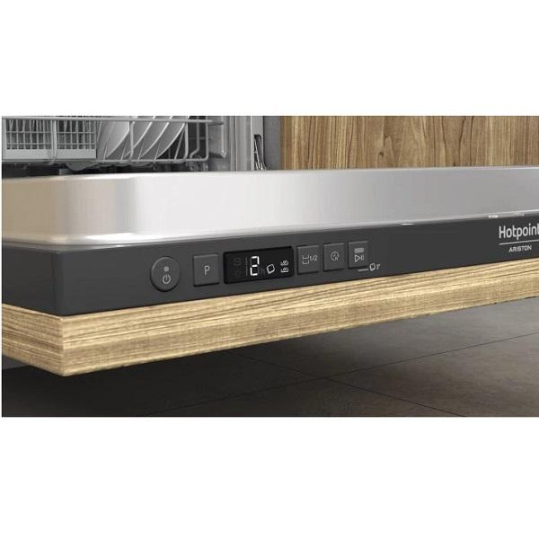 Посудомийна машина Hotpoint-Ariston H2I HD526 A