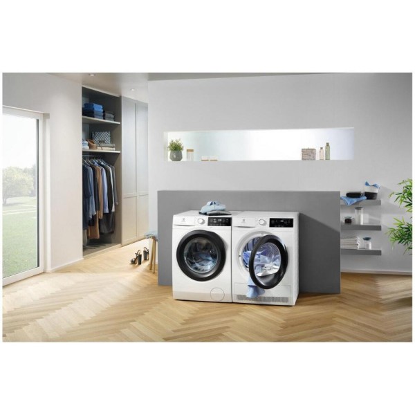 Пральна машина автоматична Electrolux EW8F328SP
