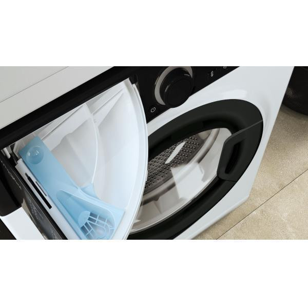 Пральна машина автоматична Whirlpool WRSB 7238 BB
