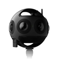 Insta360 Titan